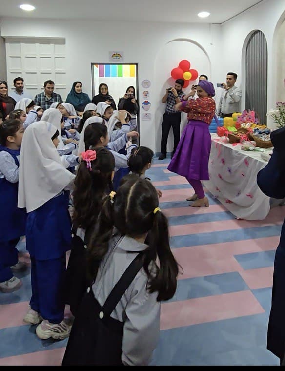 دبستان دخترانه خلاقيت و مهارت پديده
